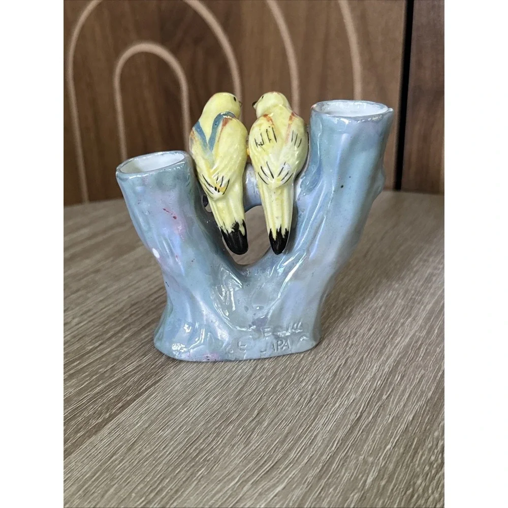 Vintage Two Bird Vase Figurine Made In Occupied Japan Beautiful Decor